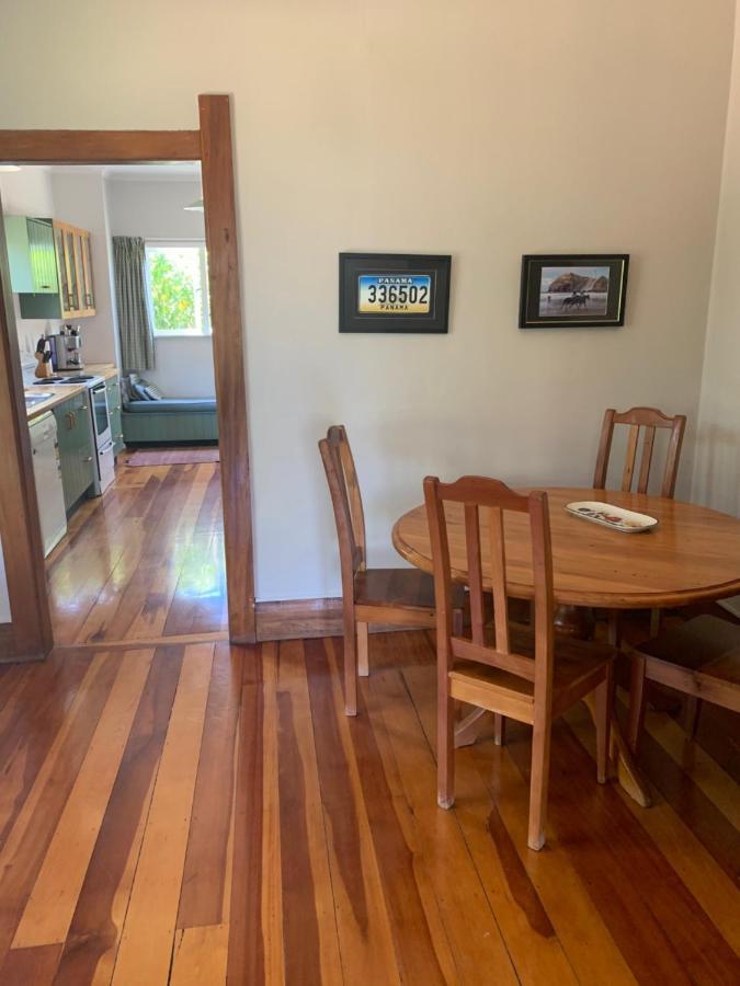 One Panama Villa Martinborough Luaran gambar